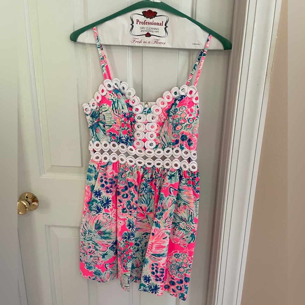 Lilly Pulitzer spring floral dress size 8